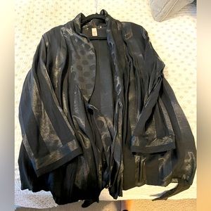 Victoria’s Secret short Robe. M/L. Black Satin.